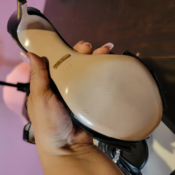 Super Sexy Gucci Black Women's Leather heels w Swarovski Crsytals 37.5 Like New - Picture 15 of 15